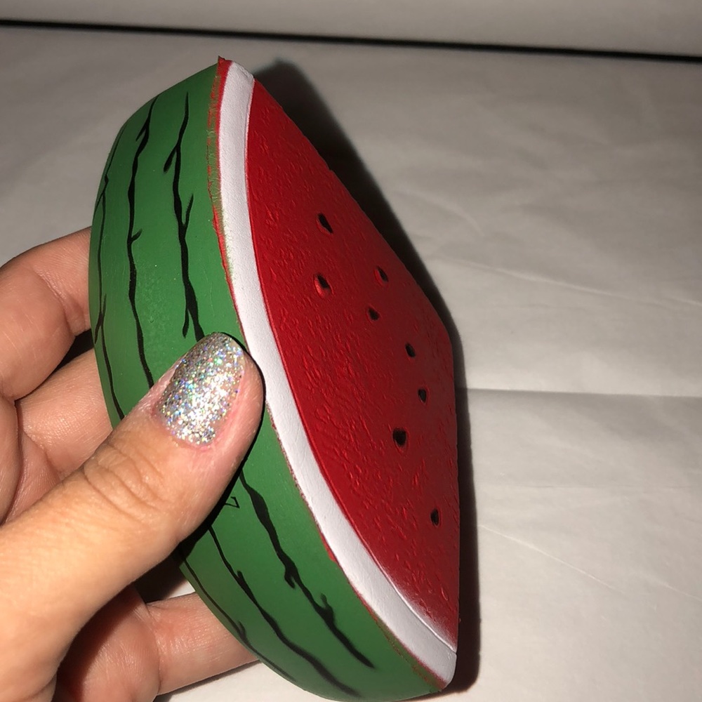Watermelon squishy - Picture 2 of 3